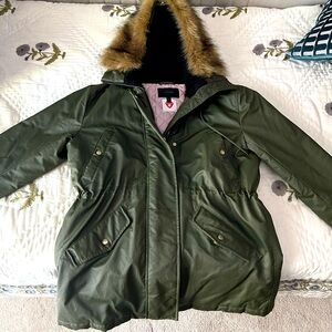 Perfect winter parka with eco-friendly PrimaLoft®